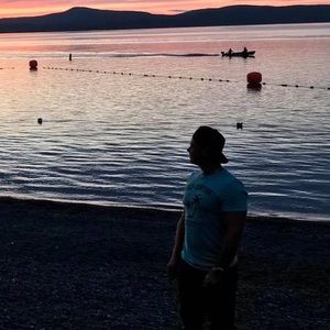 Meet your Posher, Félix